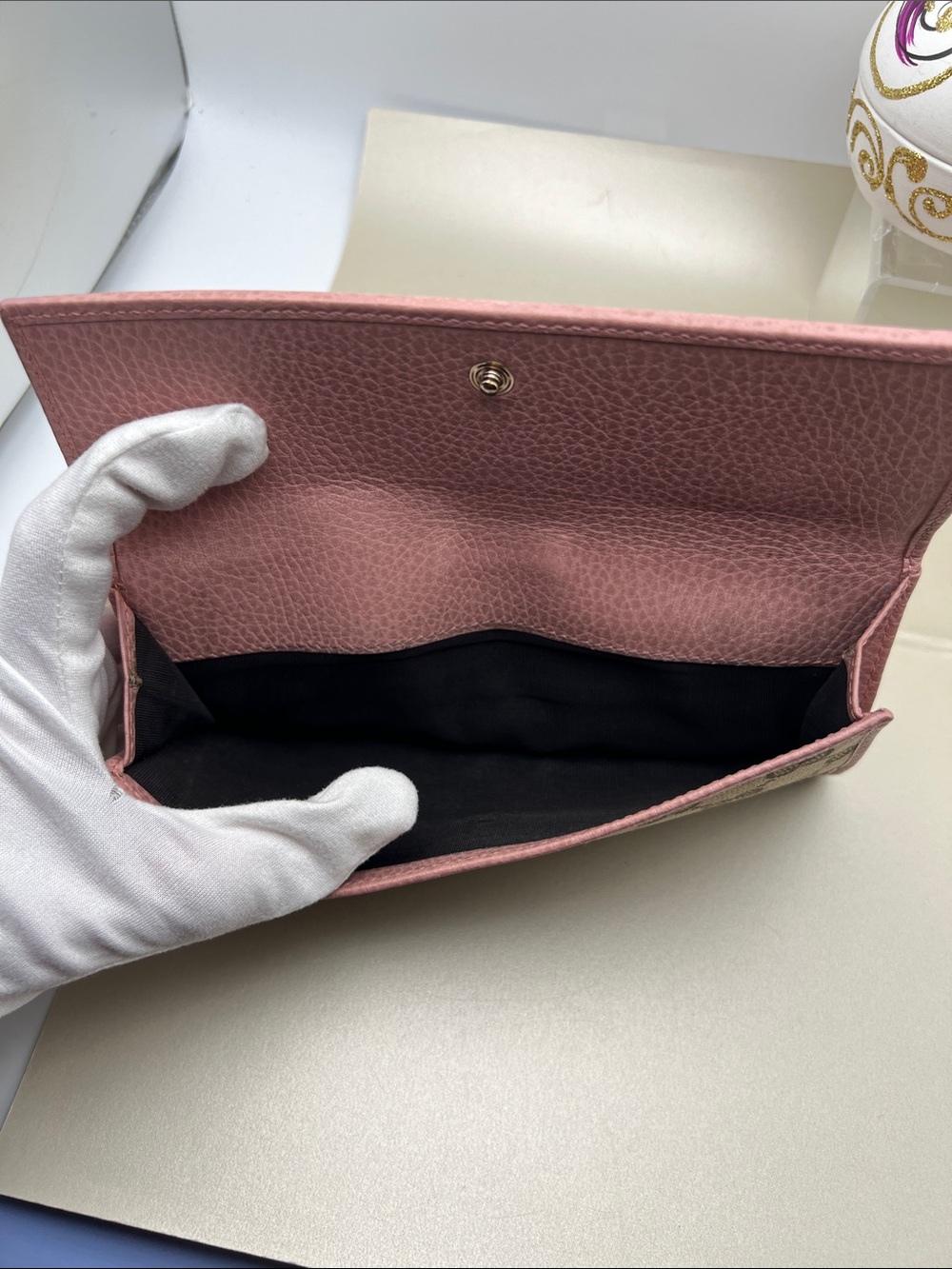 Gucci Beige GG Canvas Continental Long Wallet with Pink Leather Trim Bifold GC - Picture 11 of 17